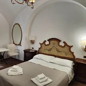 androsa-apartments.hotels-amalfi.com/